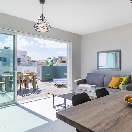 Unique Penthouse With Private Heated Jacuzzi, Close To Restaurants And Night Life Is-Swieqi Exteriér fotografie
