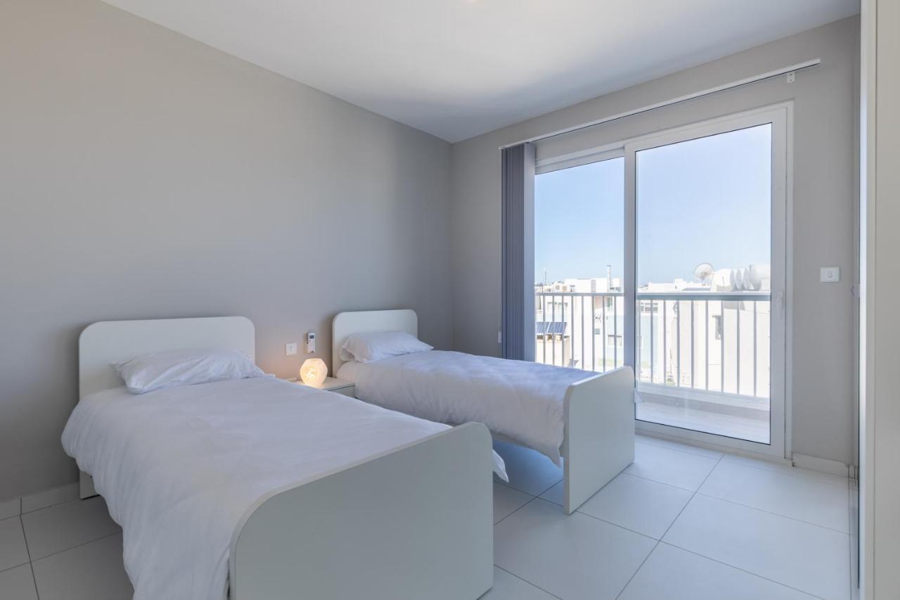 Unique Penthouse With Private Heated Jacuzzi, Close To Restaurants And Night Life Is-Swieqi Exteriér fotografie